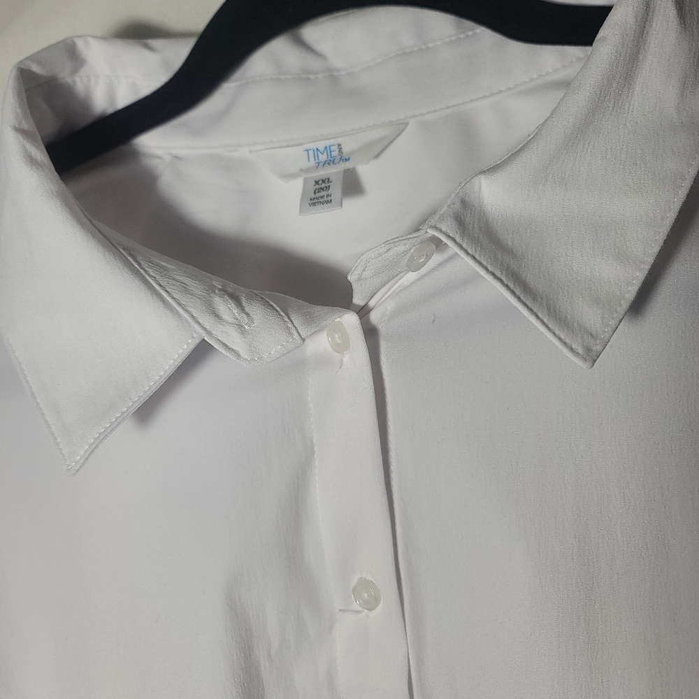 Time and Tru Women's Classic Button-Front Shirt